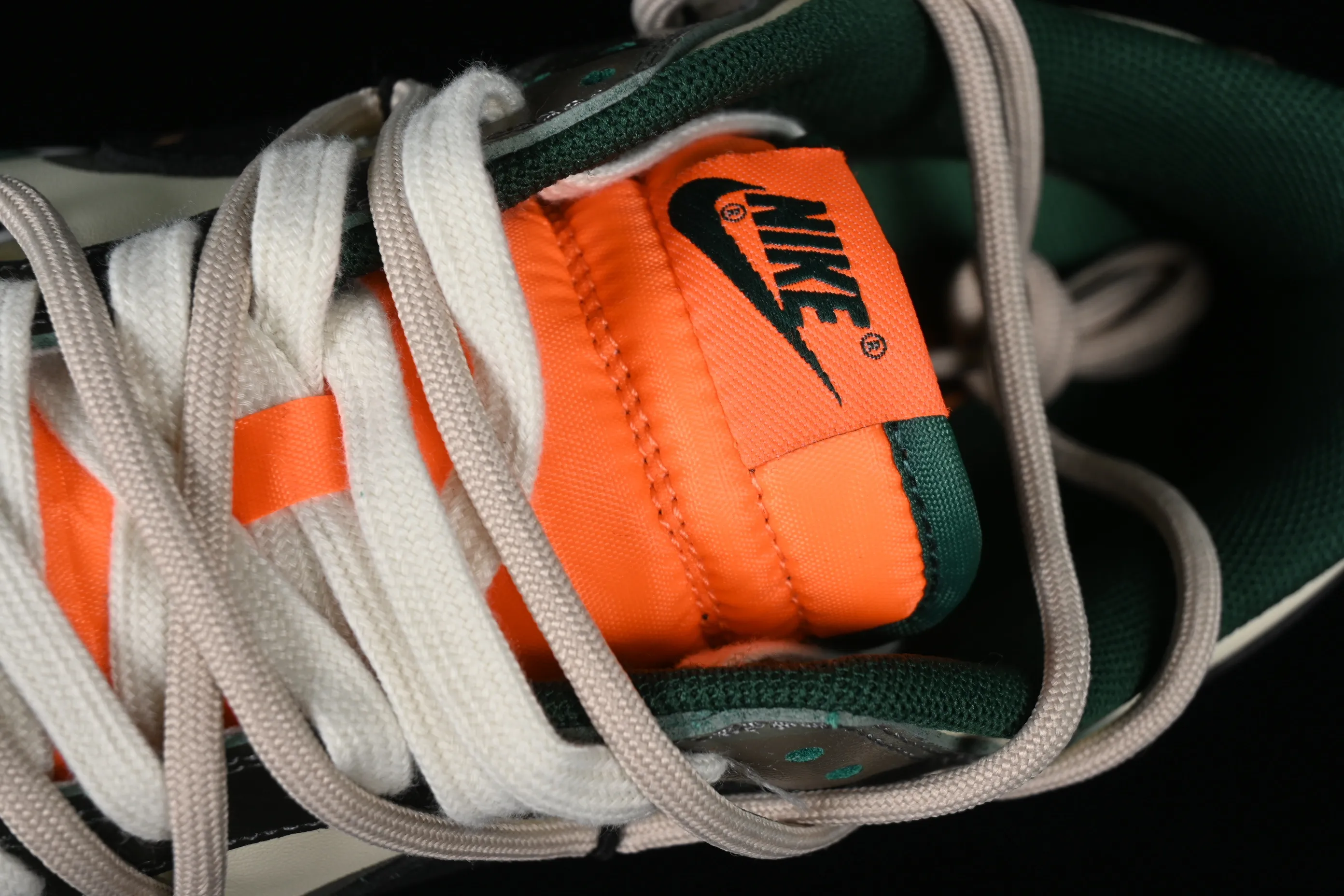 All Categories Nk SB Dunk Series Nk SB Dunk Low Low-top sneakers Nk Dunk Low Panda Prank Jungle Crossing Wilderness Ore Morandi Army Green Retro SB Strap Low-top Casual Shoes DD1391-300